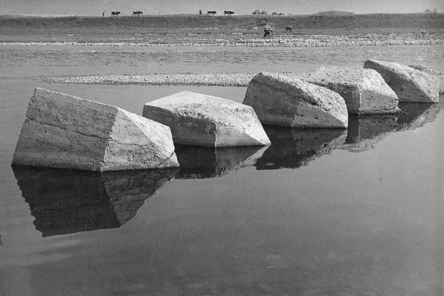 Krajina u Váhu, 1948, Moravská galerie v Brně